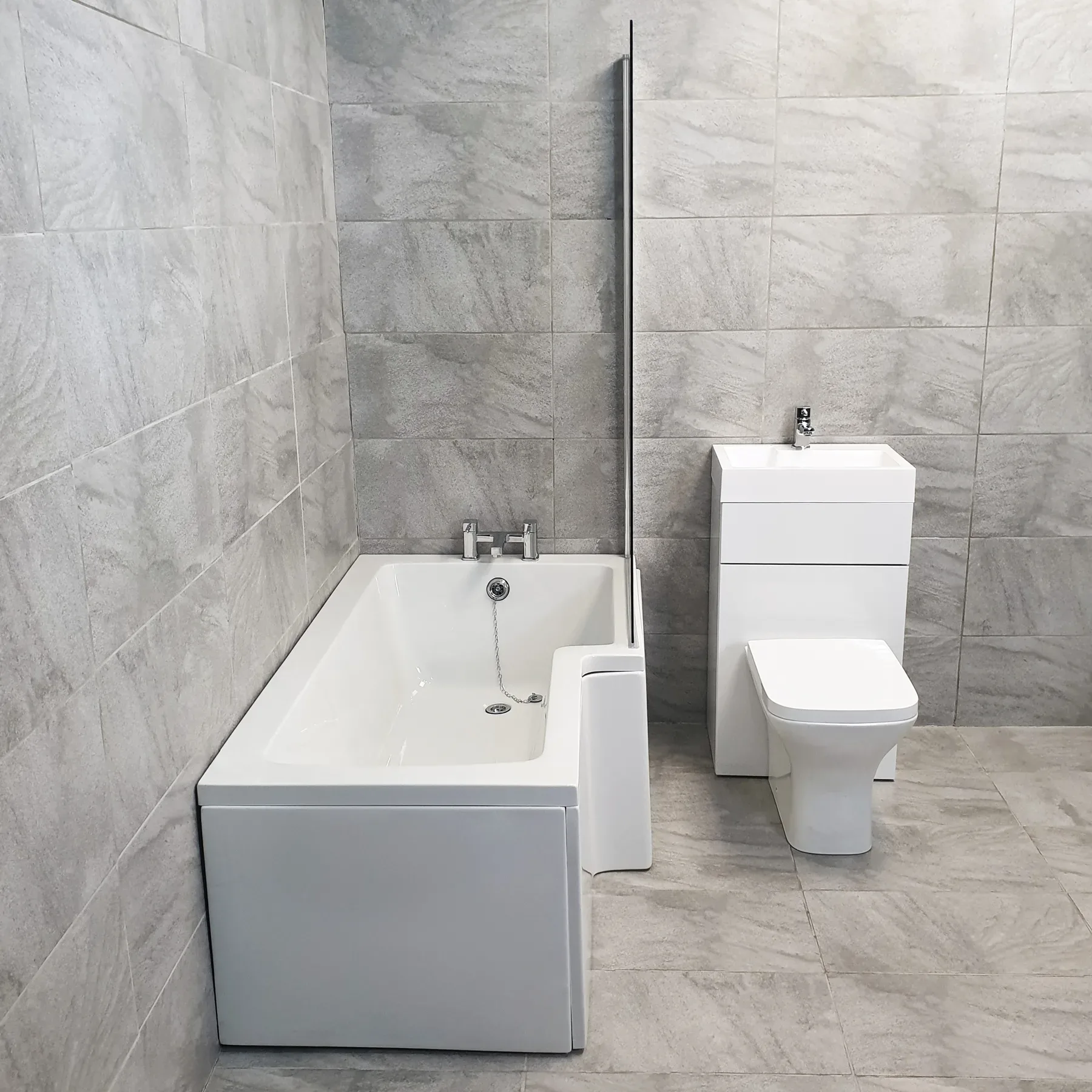 L Shaped 1700 Showerbath Suite Inc Taps & Compact Toilet + Sink Unit Right Hand 4 L Shaped 1700 Showerbath Suite Inc Taps & Compact Toilet + Sink Unit Right Hand - Image 2