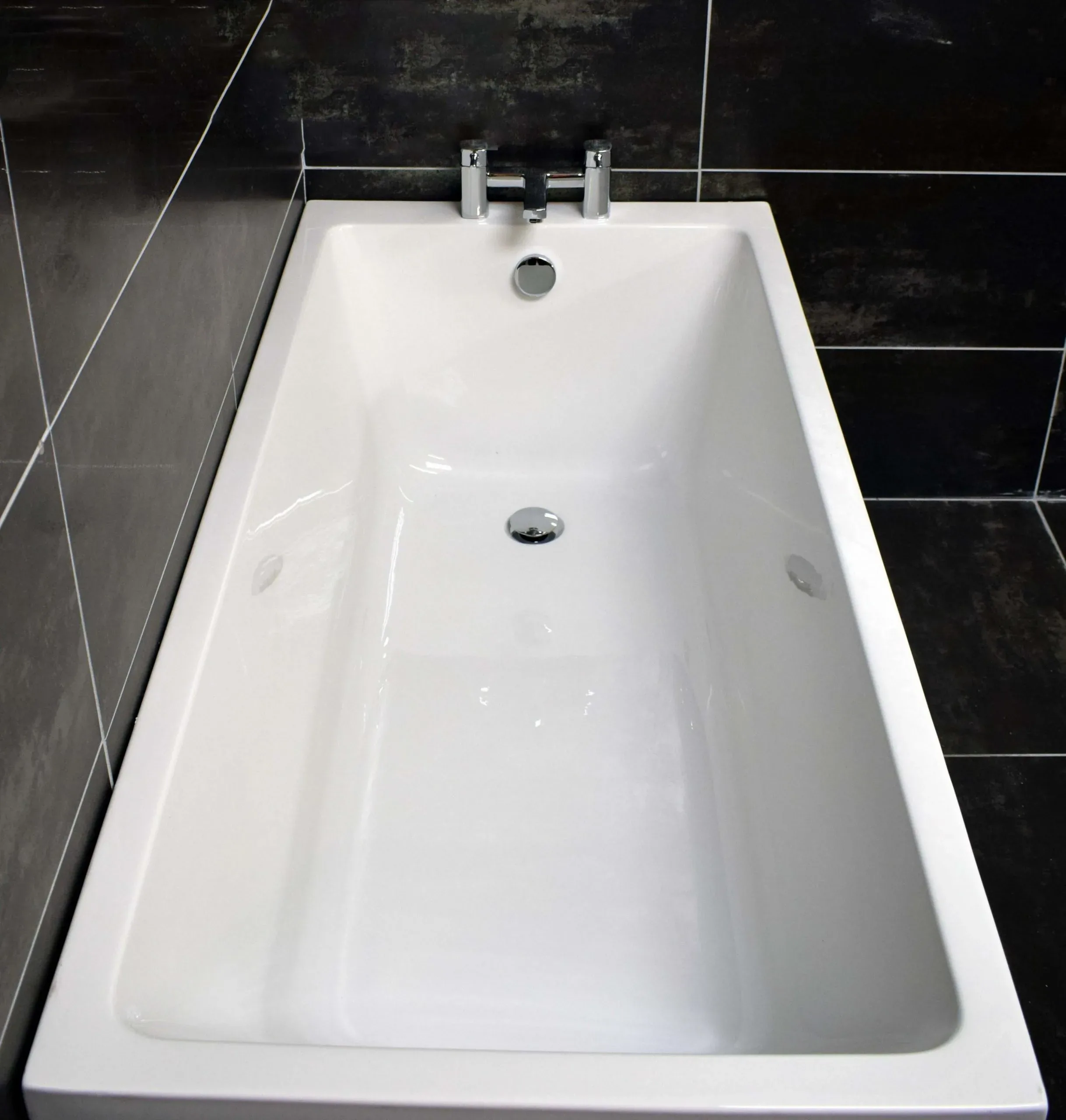 Sadie Ibis Compact Bath Acrylic 1500 X 700mm Space Saving Slim Bath + Panels 7 Sadie Ibis Compact Bath Acrylic 1500 X 700mm Space Saving Slim Bath + Panels - Image 5