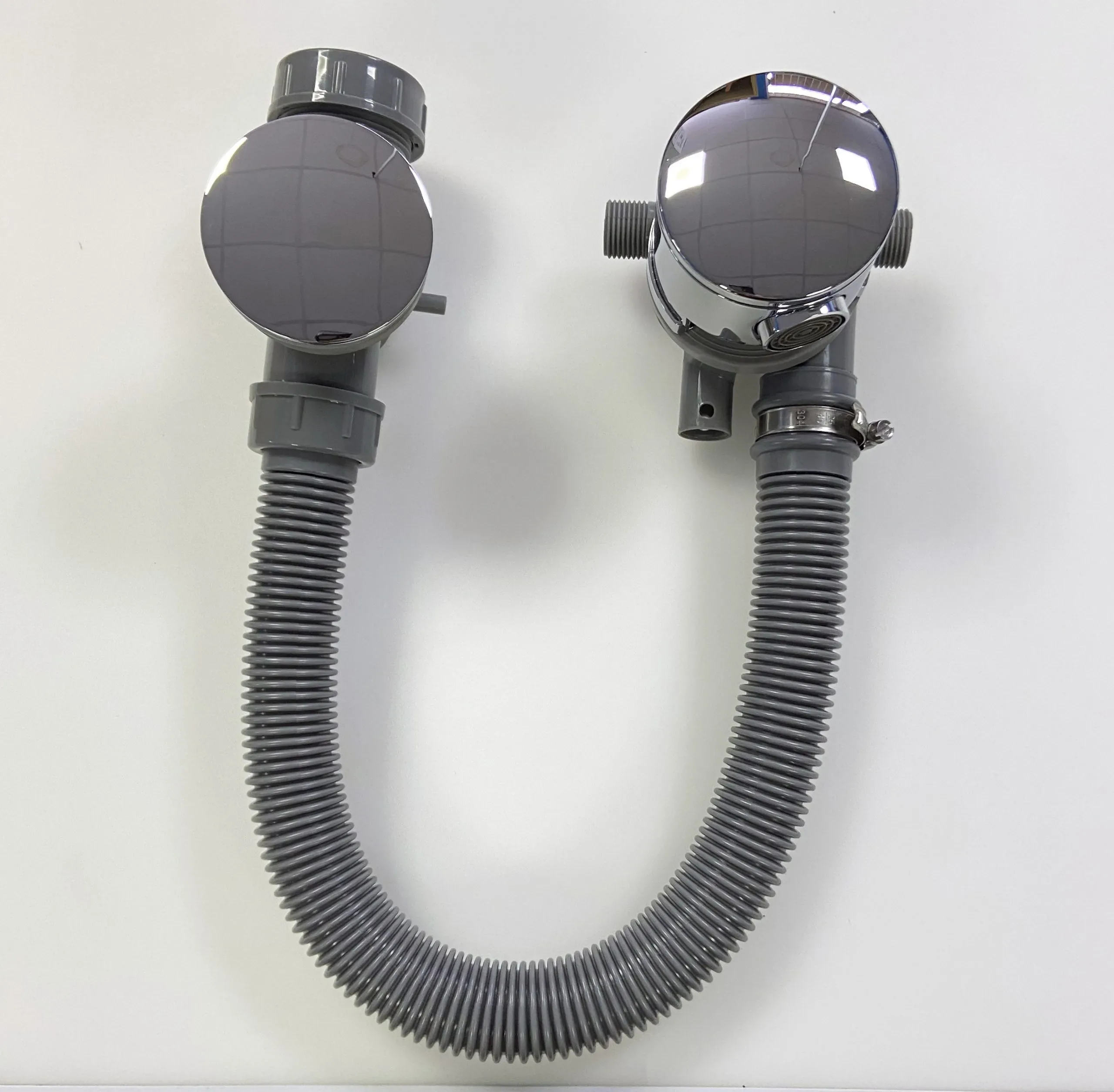 Pressfill Overflow Bath Filler & Integrated Click Clack Bath Waste Ex-Bathstore 9 Pressfill Overflow Bath Filler & Integrated Click Clack Bath Waste Ex-Bathstore - Image 7