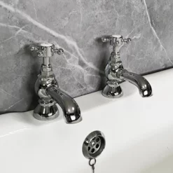 Cammie Traditional Cross Head Bath Pillar Taps Chrome & White