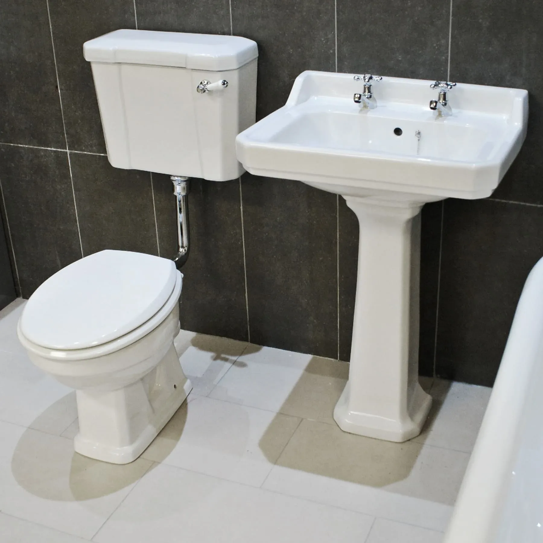 Traditional Low Level Toilet & Basin Set Victorian Style Bathroom Suite 7 Traditional Low Level Toilet & Basin Set Victorian Style Bathroom Suite - Image 5