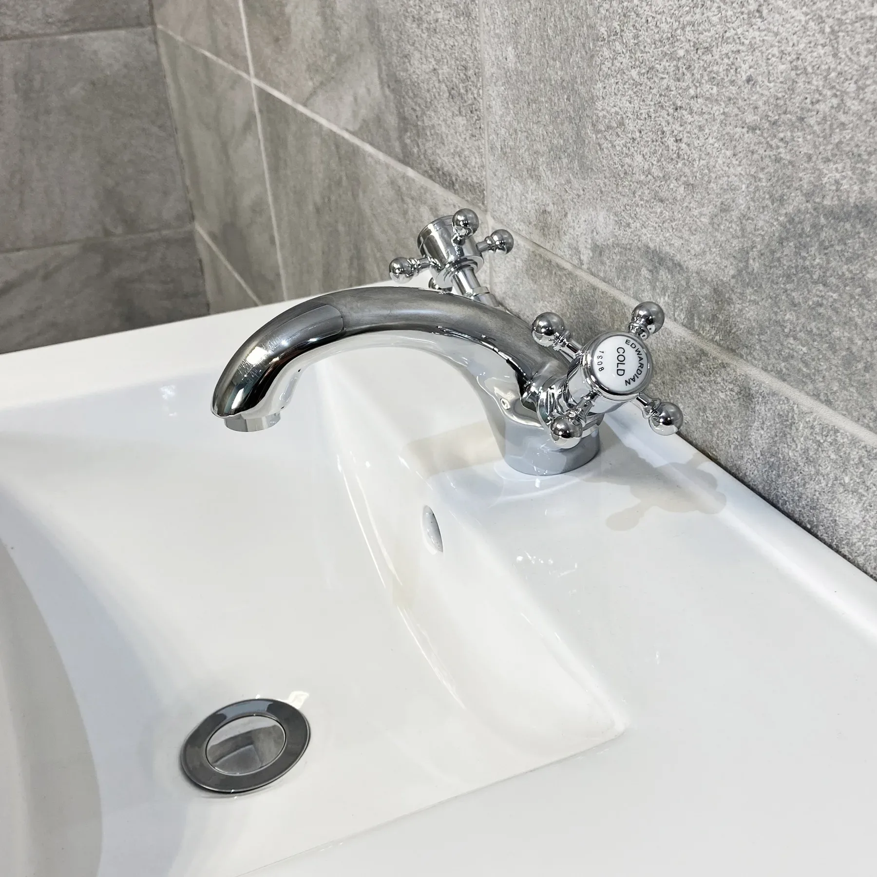 Derby Traditional Light Grey Vanity Unit + Carlton Toilet Set Cloakroom Suite 4 Derby Traditional Light Grey Vanity Unit + Carlton Toilet Set Cloakroom Suite - Image 2