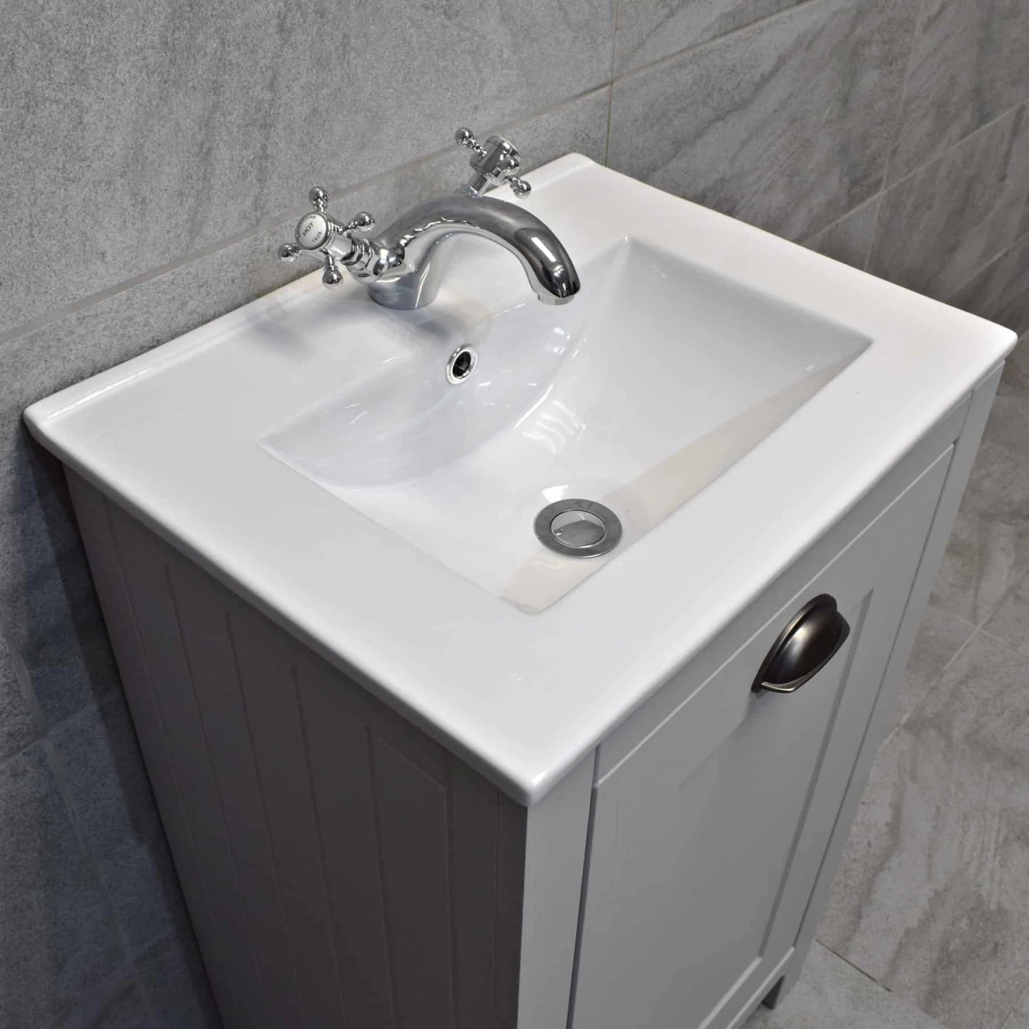 Derby 500mm Traditional Style Vanity Unit – Dark / Light Grey Oak – Optional Tap 5 Derby 500mm Traditional Style Vanity Unit – Dark / Light Grey Oak – Optional Tap - Image 3