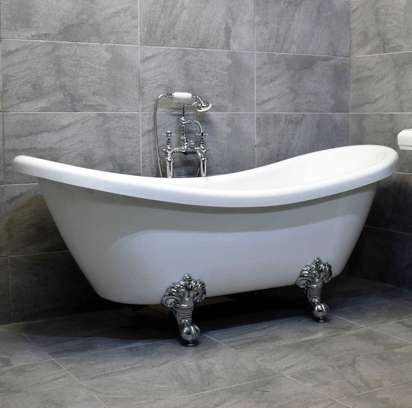 Double Ended Freestanding Slipper Bath Roll Top Traditional Style Ball + Claw 5 Double Ended Freestanding Slipper Bath Roll Top Traditional Style Ball + Claw - Image 3