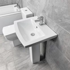 L Shaped Whirlpool Showerbath Suite With Amelia Toilet & Basin Set – Left Hand 11 L Shaped Whirlpool Showerbath Suite With Amelia Toilet & Basin Set – Left Hand -UK Bathroom Products Sales 2024 Erika Amy Showerbath RH Suite L Shaped Basin 3