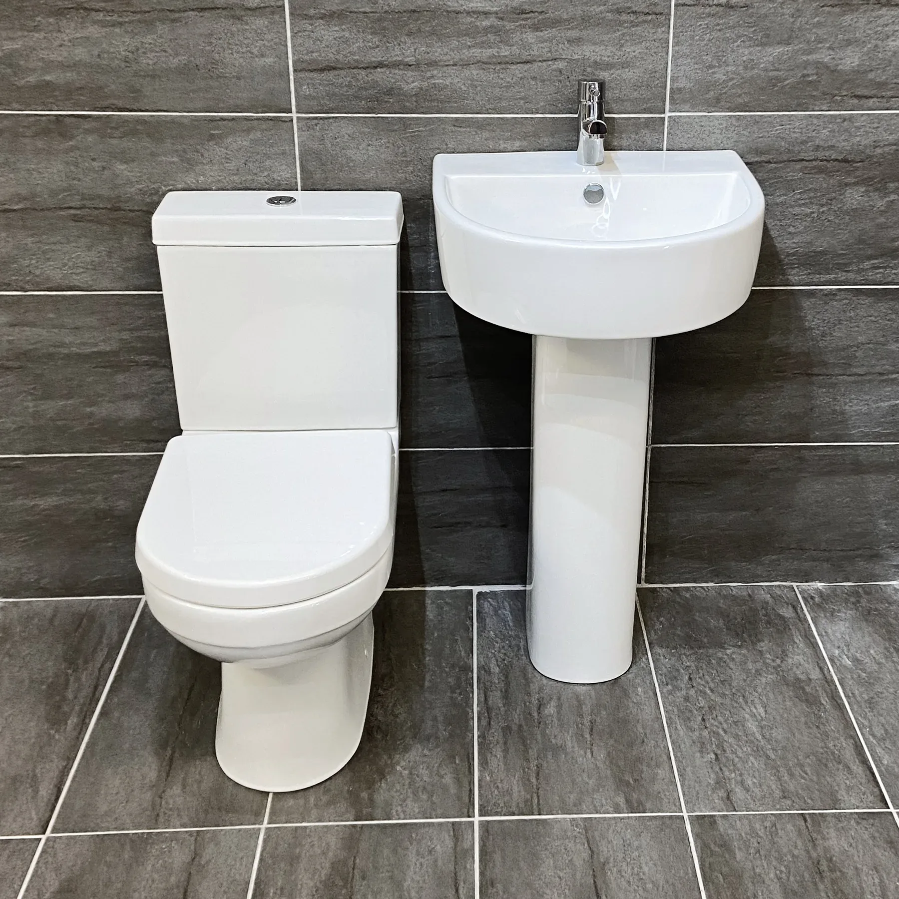 Clearance Dakota Basin & Charlotte Close Coupled Toilet Set Bathroom Suite 3 Clearance Dakota Basin & Charlotte Close Coupled Toilet Set Bathroom Suite
