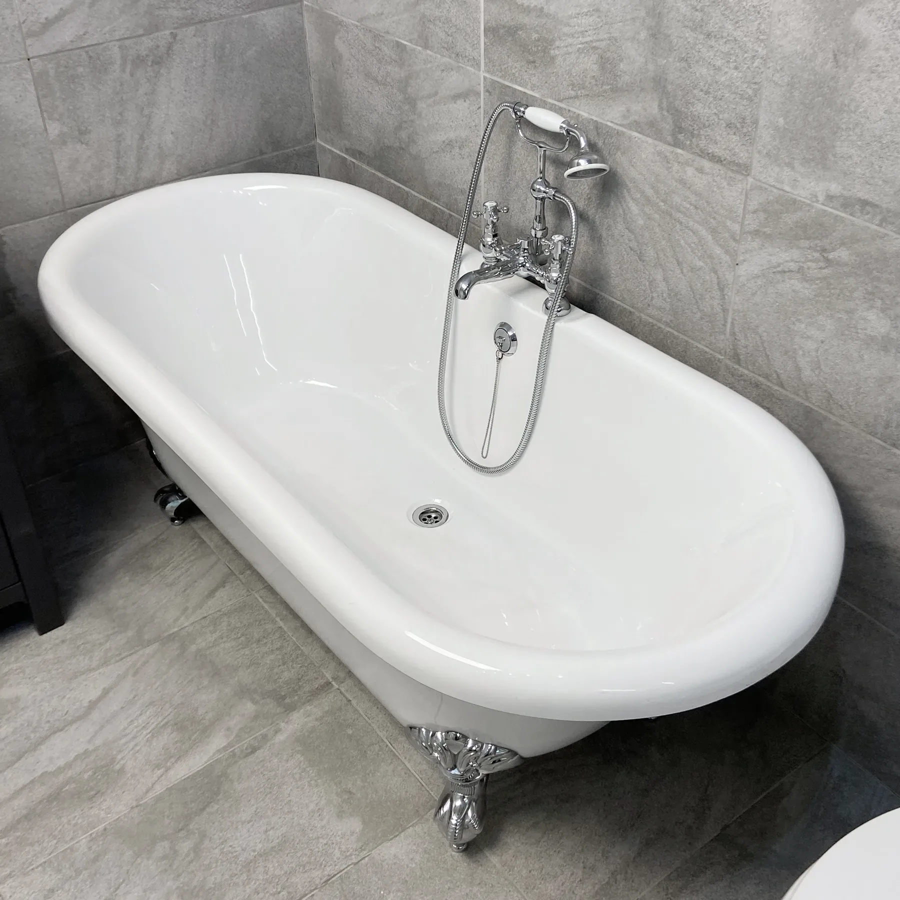 Derby Complete Traditional Roll Top Freestanding Bath Suite Inc Vanity Unit 4 Derby Complete Traditional Roll Top Freestanding Bath Suite Inc Vanity Unit - Image 2