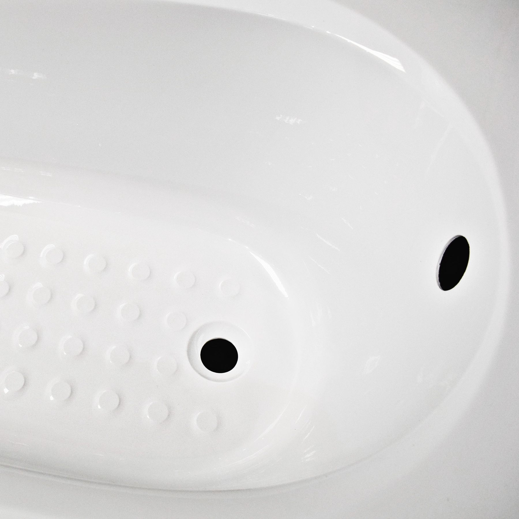 Carlton Imelda Traditional Complete Bathroom Suite Inc Anti Slip Bath + Taps 6 Carlton Imelda Traditional Complete Bathroom Suite Inc Anti Slip Bath + Taps - Image 4