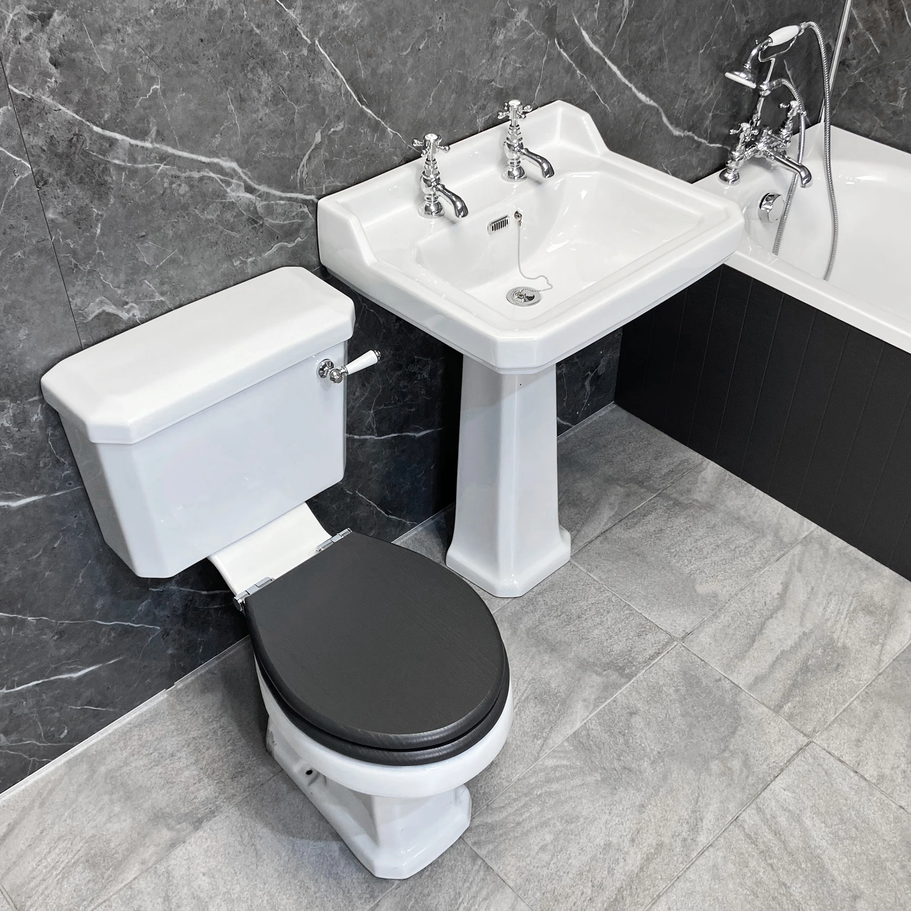 Carlton Imelda Complete Traditional Bathroom Suite With Dark Grey Bath Panel 11 Carlton Imelda Complete Traditional Bathroom Suite With Dark Grey Bath Panel - Image 9