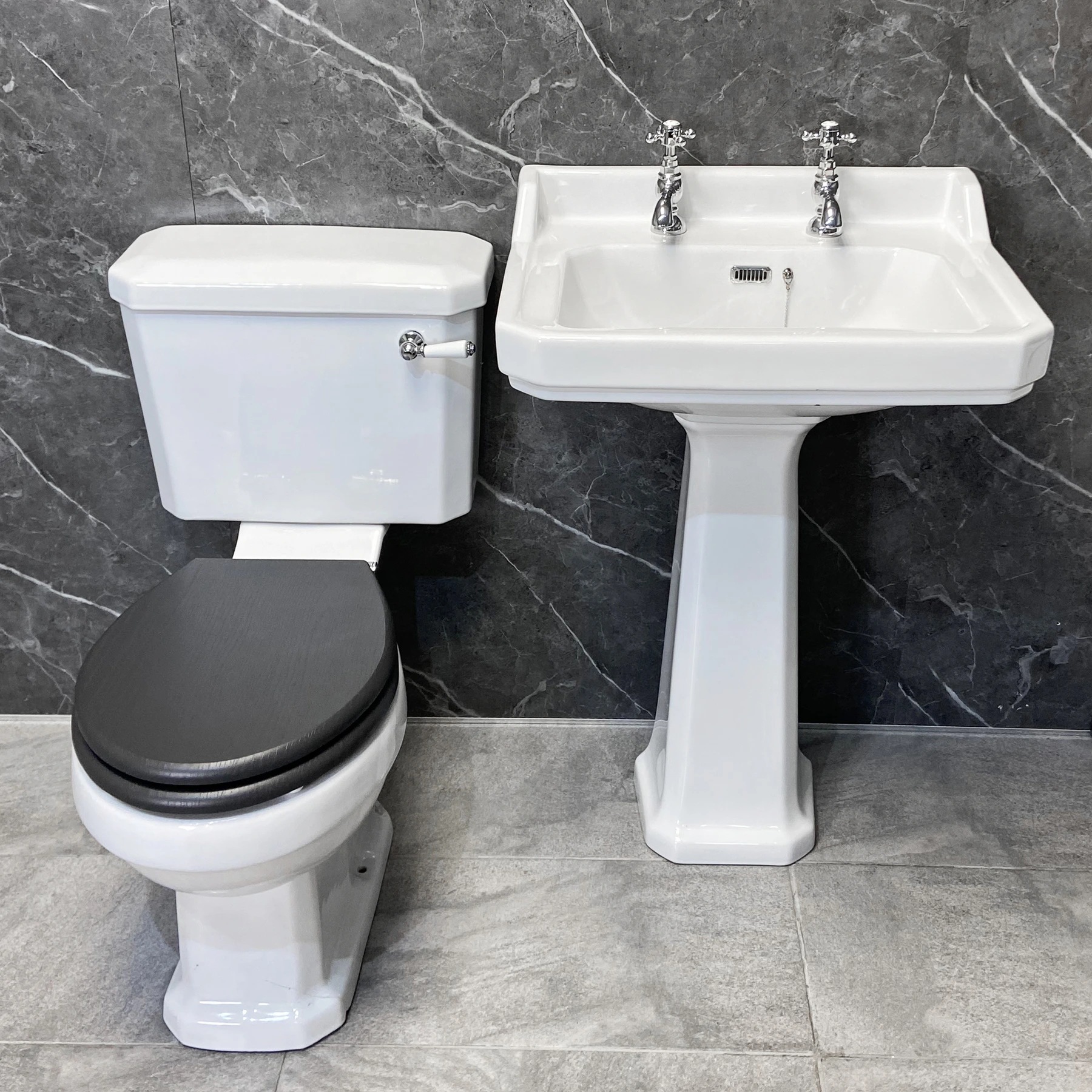 Carlton Imelda Complete Traditional Bathroom Suite With Dark Grey Bath Panel 5 Carlton Imelda Complete Traditional Bathroom Suite With Dark Grey Bath Panel - Image 3