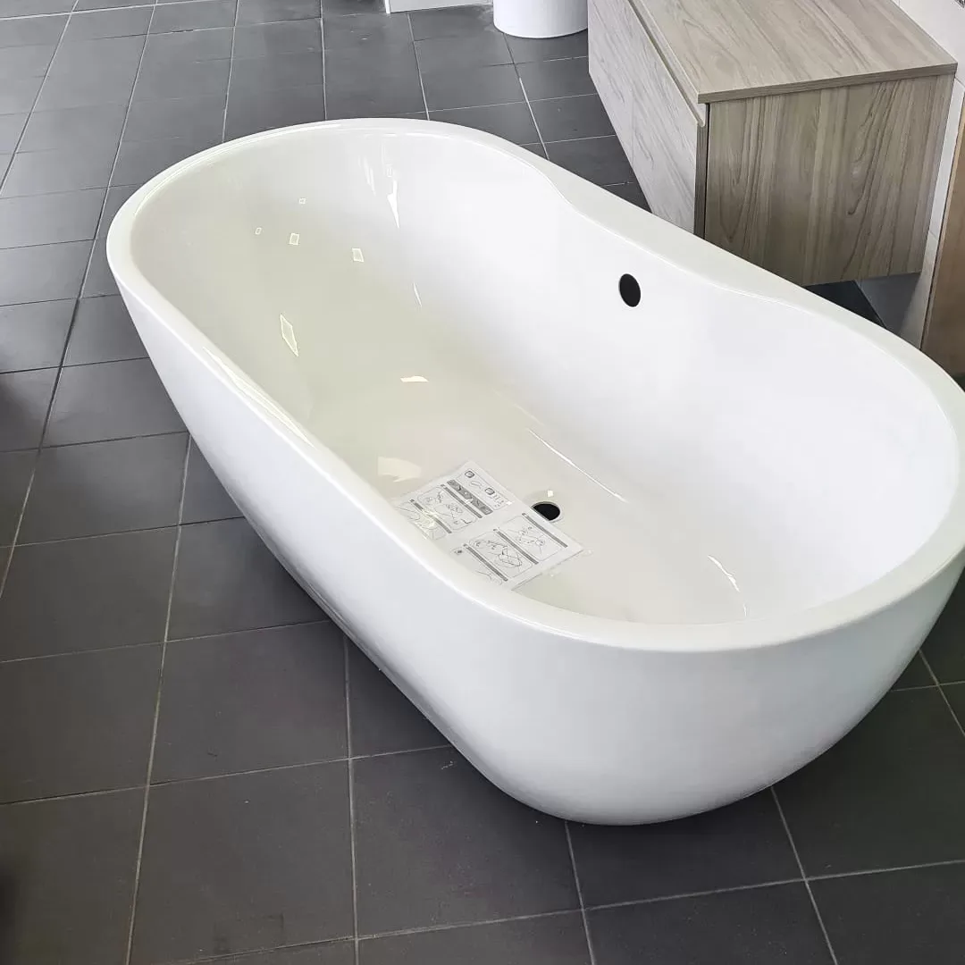 Flo 1555 X 745mm Modern Freestanding White Acrylic Bath With Waste Options 7 Flo 1555 X 745mm Modern Freestanding White Acrylic Bath With Waste Options - Image 5