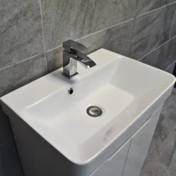 Ross Curved Vanity Basin Sink Unit – Gloss White – 550mm + 700mm With Tap Option 20 Ross Curved Vanity Basin Sink Unit – Gloss White – 550mm + 700mm With Tap Option -UK Bathroom Products Sales 2024 Rio Ross White 550 sink jpg webp