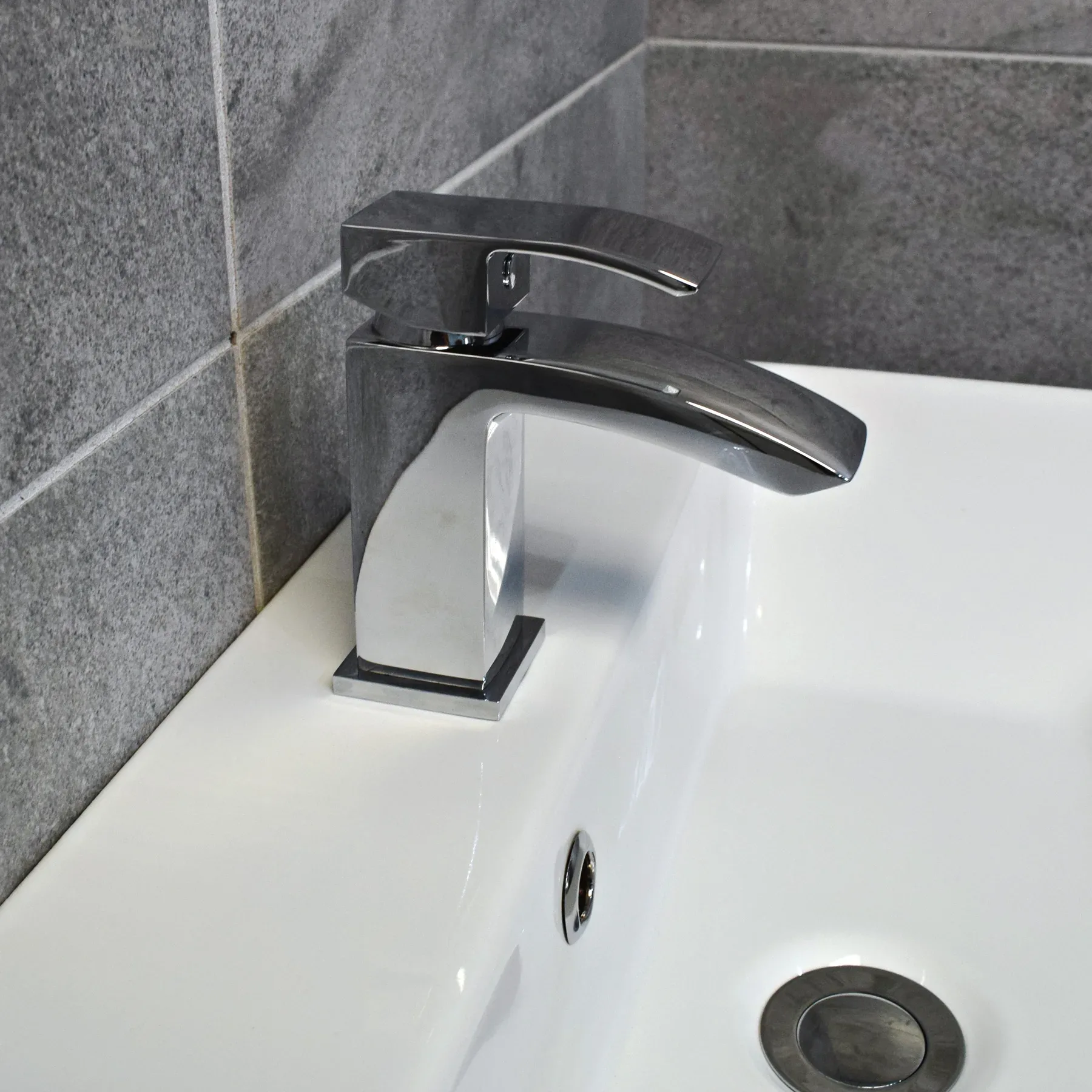 Ross Curved Vanity Basin Sink Unit – Gloss White – 550mm + 700mm With Tap Option 6 Ross Curved Vanity Basin Sink Unit – Gloss White – 550mm + 700mm With Tap Option - Image 4