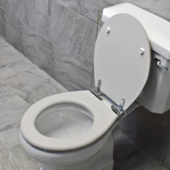 Derby Solid MDF Soft Close Toilet Seats – Available In 3 Colours 18 Derby Solid MDF Soft Close Toilet Seats – Available In 3 Colours -UK Bathroom Products Sales 2024 SBMSDURSCLGO Toilet Seat Light Grey Oak Open jpg webp