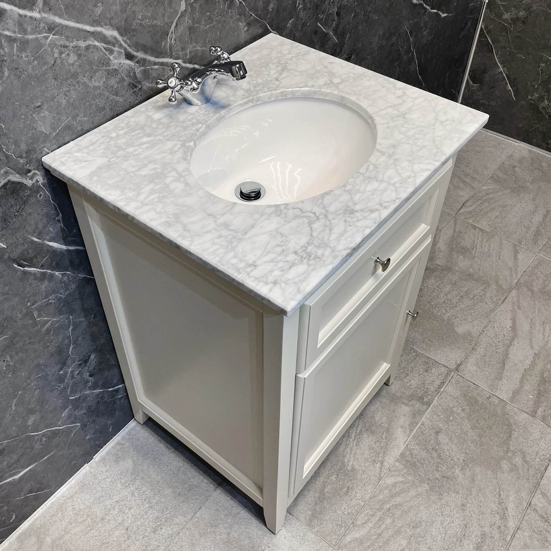 Savoy Traditional Style White Or Grey 600mm Vanity Unit Inc. Worktop & Basin 5 Savoy Traditional Style White Or Grey 600mm Vanity Unit Inc. Worktop & Basin - Image 3