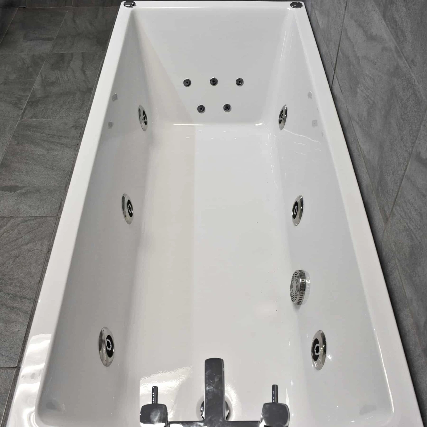 Sadie Slim Rim Square Whirlpool Spa Bath – 1500mm Or 1700mm – 6 Or 11 Jets 8 Sadie Slim Rim Square Whirlpool Spa Bath – 1500mm Or 1700mm – 6 Or 11 Jets - Image 6