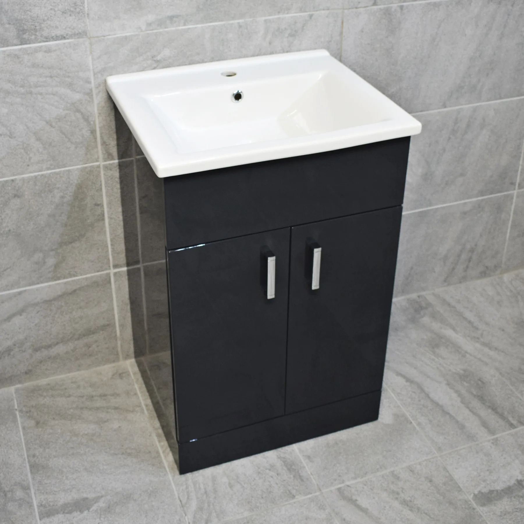 Tess Anthracite Square Vanity Unit Ceramic Basin & Short Projection Toilet Set 9 Tess Anthracite Square Vanity Unit Ceramic Basin & Short Projection Toilet Set - Image 7