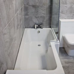 Vadar L Shape Showerbath Suite 1000mm Vanity Unit Basin + Toilet Set RIGHT HAND 19 Vadar L Shape Showerbath Suite 1000mm Vanity Unit Basin + Toilet Set RIGHT HAND -UK Bathroom Products Sales 2024 Vadar L Shape Showerbath Suite Bath RH jpg webp 1